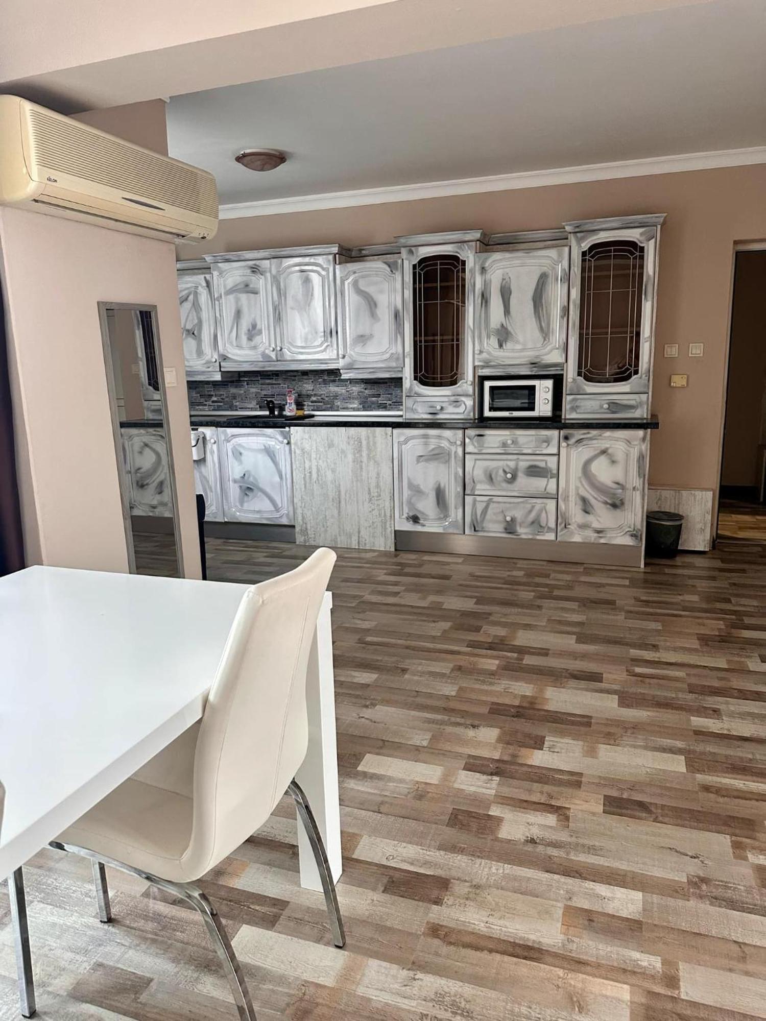 Hotel Oppium Restaurant & Garden Русе Екстериор снимка
