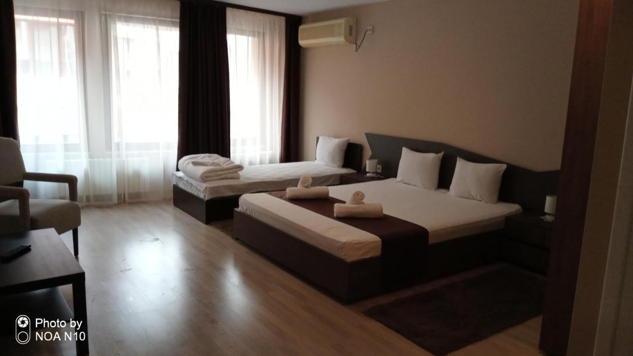 Hotel Oppium Restaurant & Garden Русе Екстериор снимка
